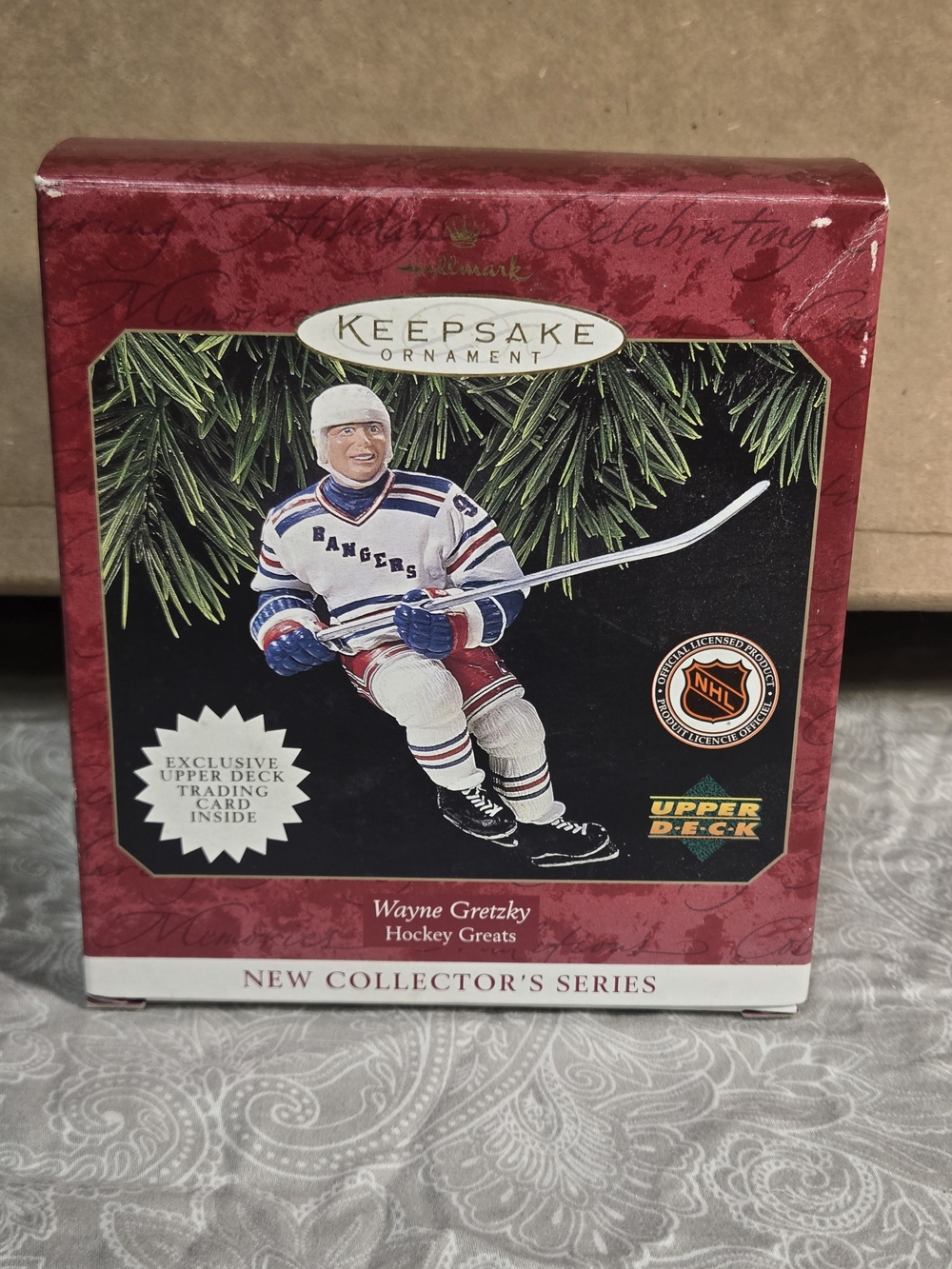 Hallmark Keepsake Ornament Wayne Gretzky Red White Blue
